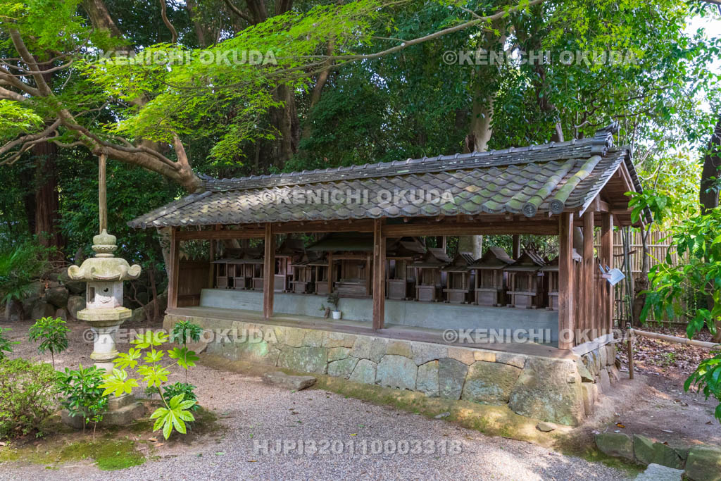 奈良県　秋篠寺　十三社