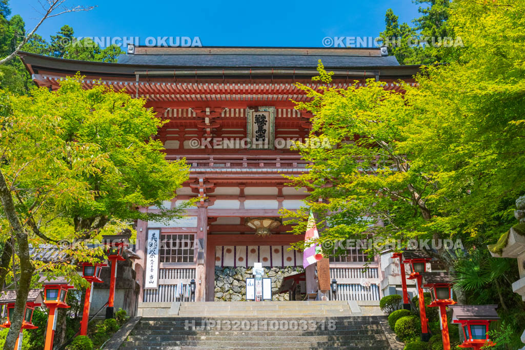 京都府　鞍馬寺　仁王門