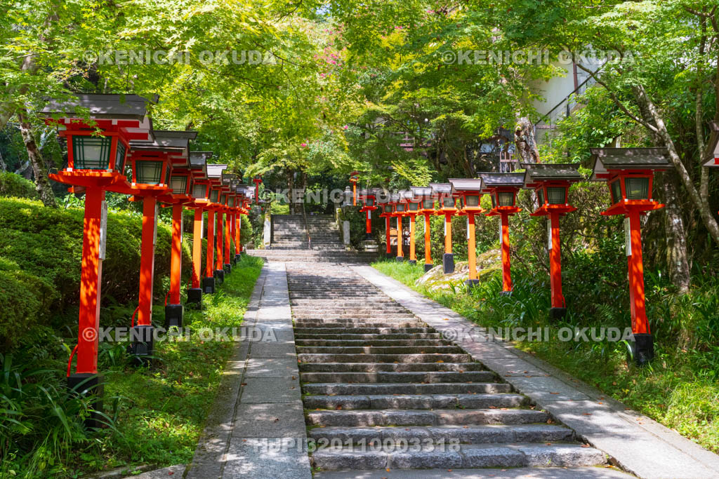 京都府 鞍馬寺 参道 仁王門付近