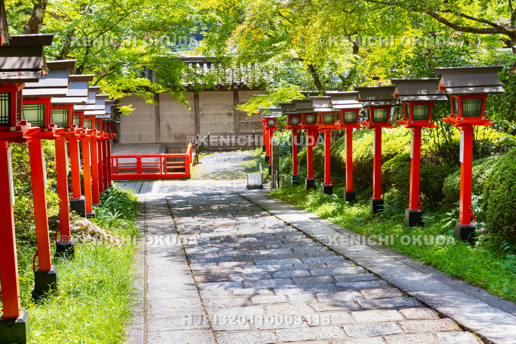 京都府　鞍馬寺　参道　仁王門付近