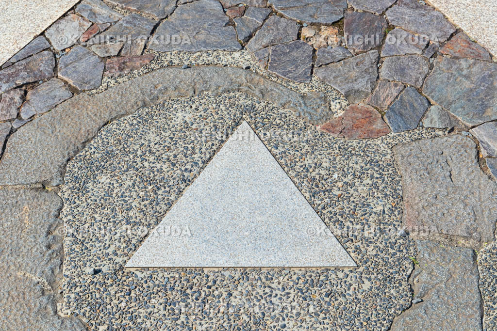 京都府　鞍馬寺　本殿金堂前の金剛床（こんごうしょう）