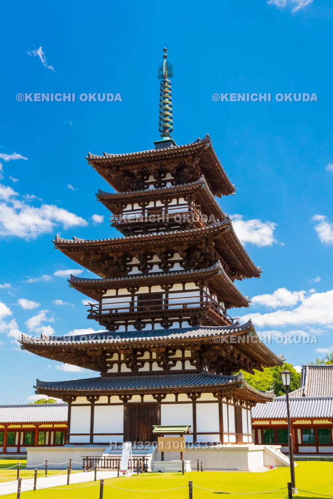 奈良県　薬師寺　東塔（国宝）