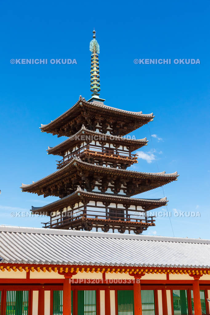 奈良県　薬師寺　東塔（国宝）