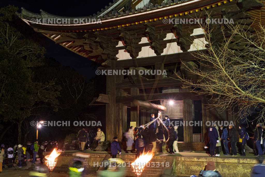 奈良県　東大寺　除夜の鐘