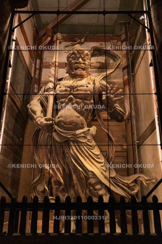 奈良県　東大寺　南大門　金剛力士像（国宝）　阿形