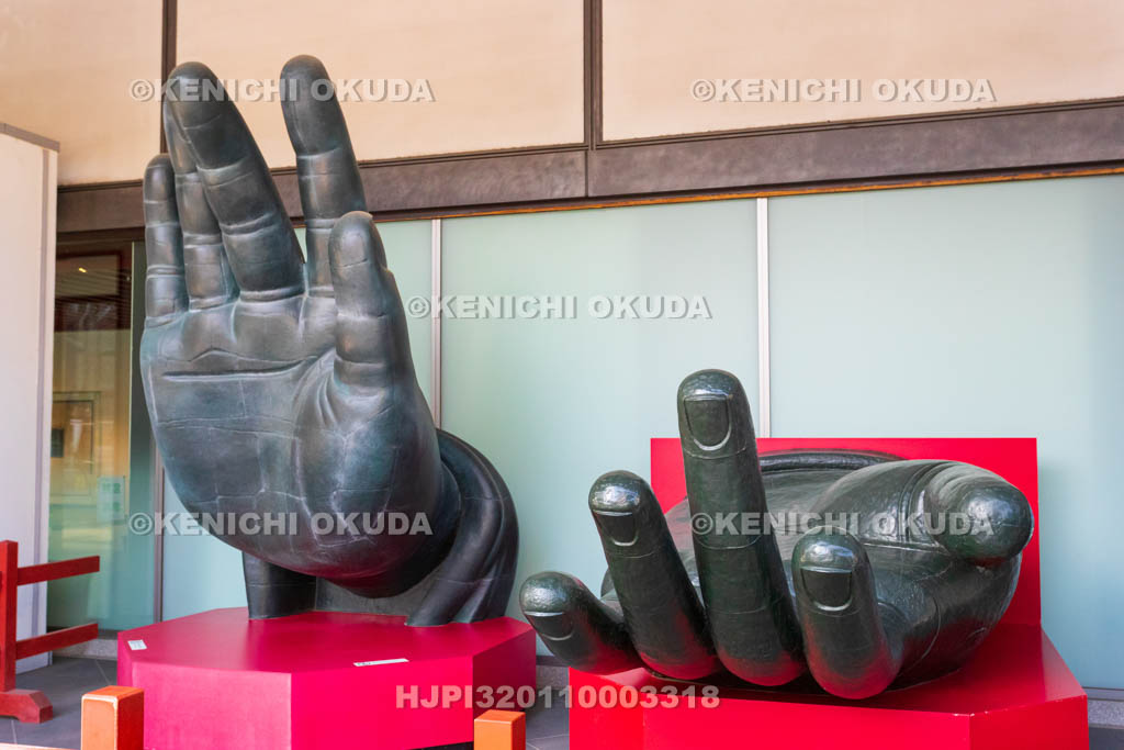 奈良県　東大寺ミュージアム　大仏さまの手　実物大レプリカ