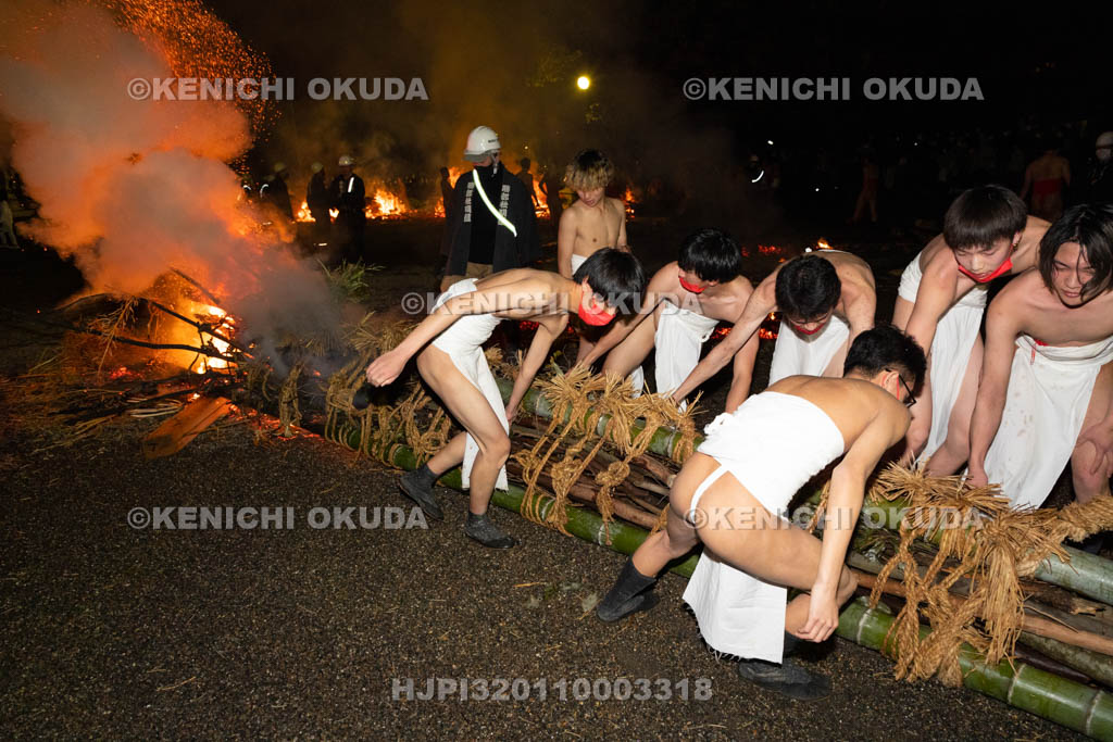 滋賀県　勝部神社　勝部の火まつり