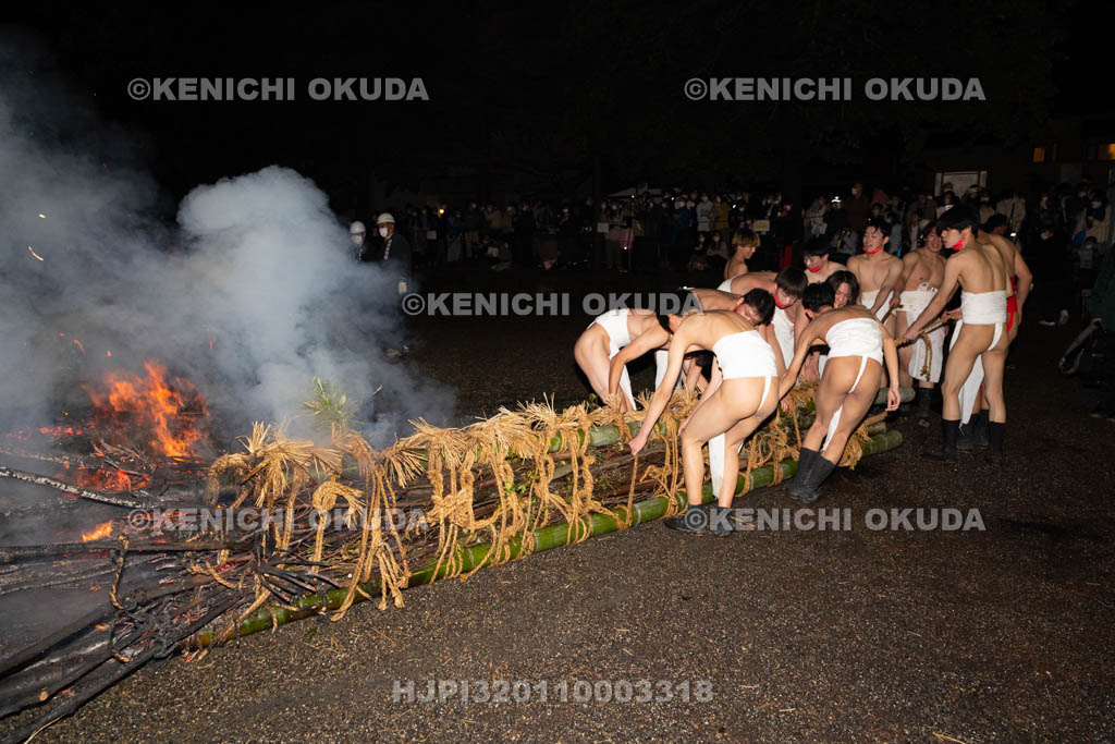 滋賀県　勝部神社　勝部の火まつり