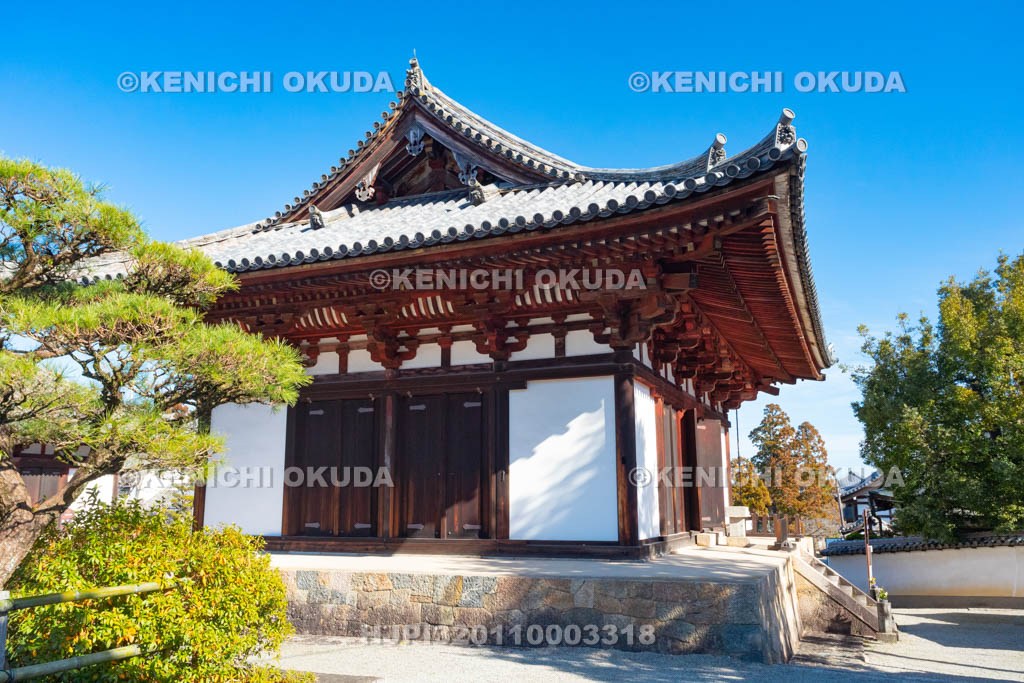 奈良県　當麻寺　金堂（重要文化財）