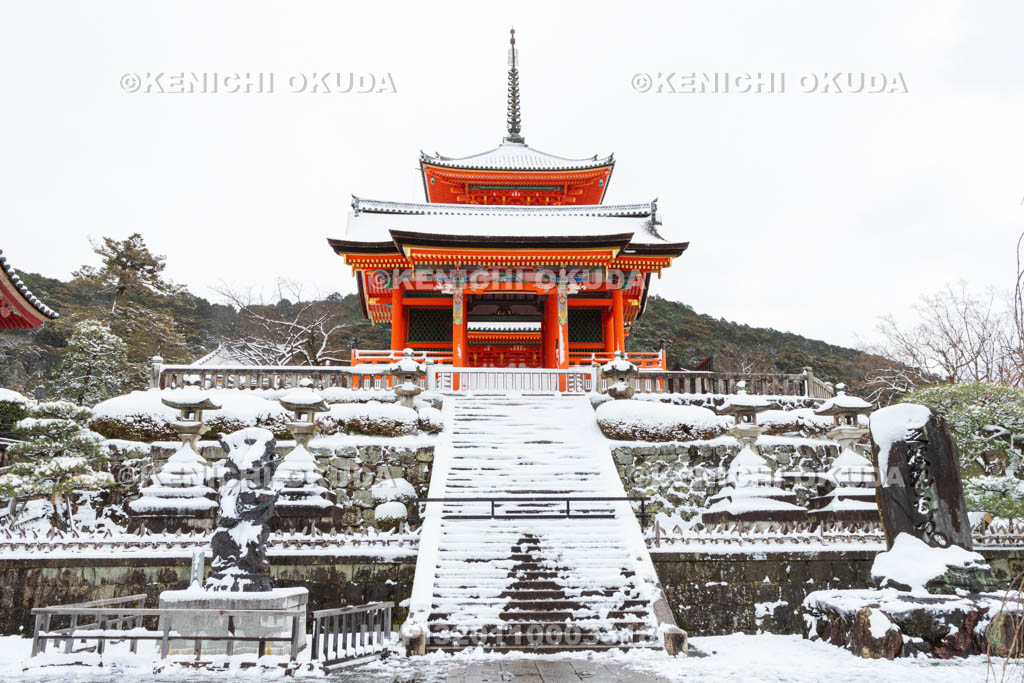 京都府　雪の清水寺