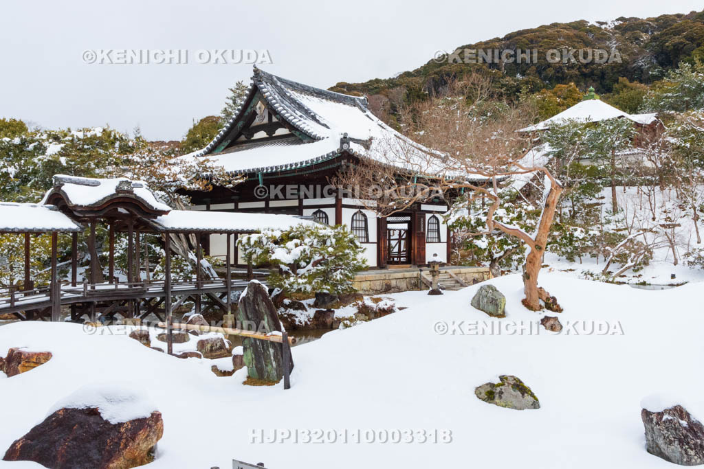 京都府　雪の高台寺　開山堂（重要文化財）付近