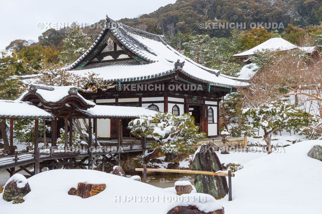 京都府　雪の高台寺　開山堂（重要文化財）付近