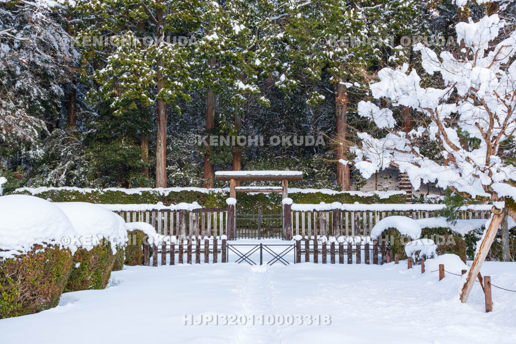 京都府　大原の里　雪の後鳥羽・順徳天皇大原陵