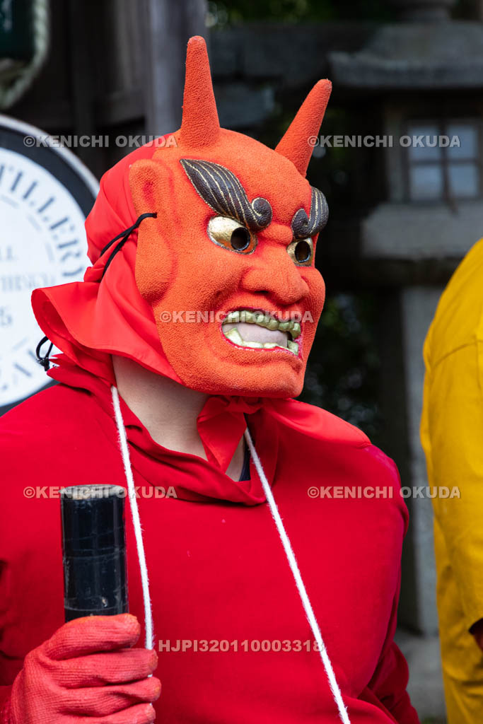 京都府　石清水八幡宮　鬼やらい神事　赤鬼