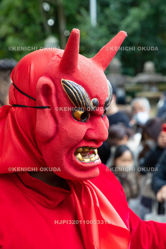 京都府　石清水八幡宮　鬼やらい神事　赤鬼