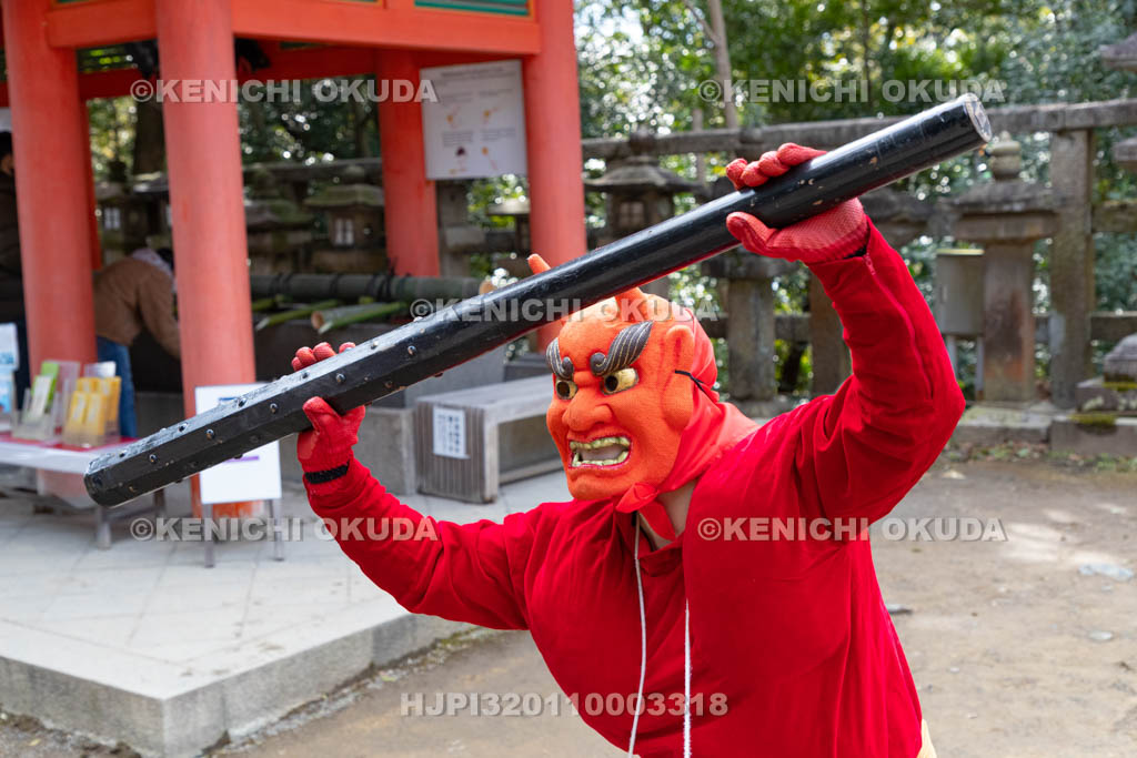 京都府　石清水八幡宮　鬼やらい神事　赤鬼