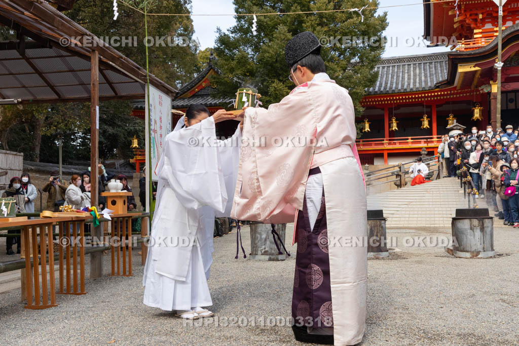 京都府　石清水八幡宮　湯立神事