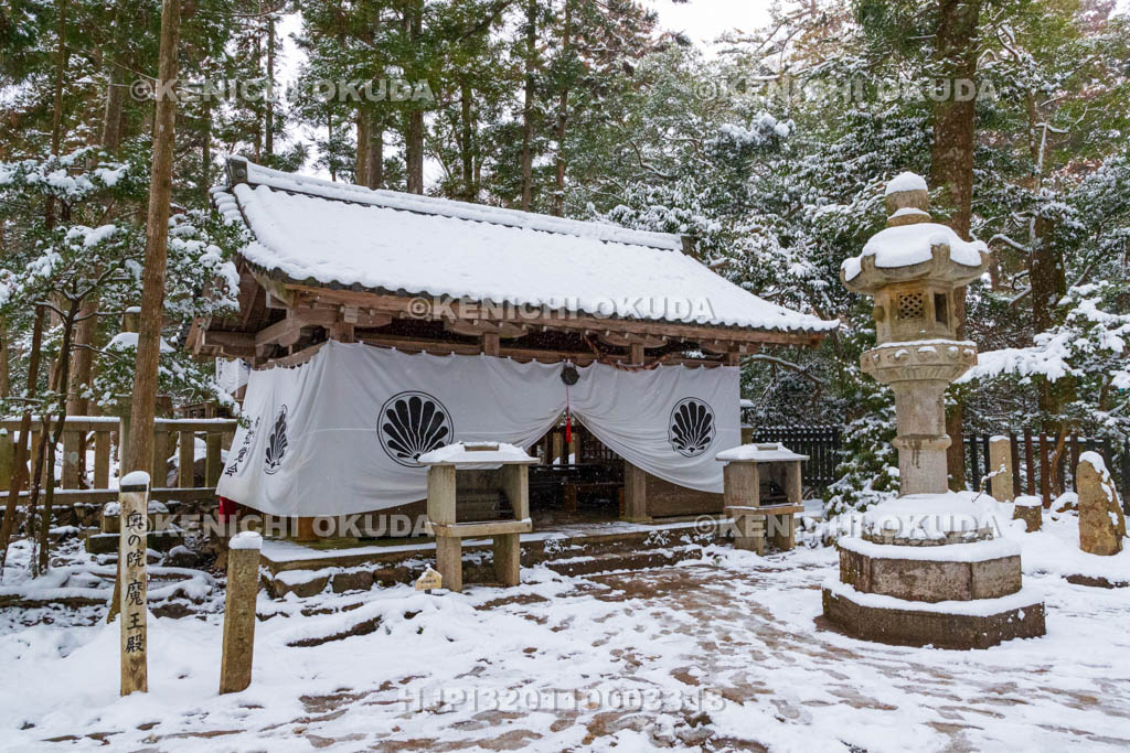 京都府　雪の鞍馬寺　奥の院魔王殿　拝殿