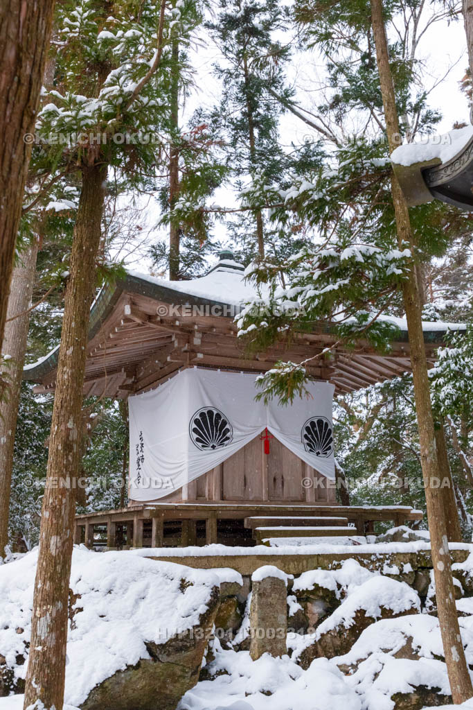 京都府　雪の鞍馬寺　奥の院魔王殿