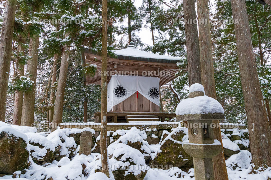 京都府　雪の鞍馬寺　奥の院魔王殿
