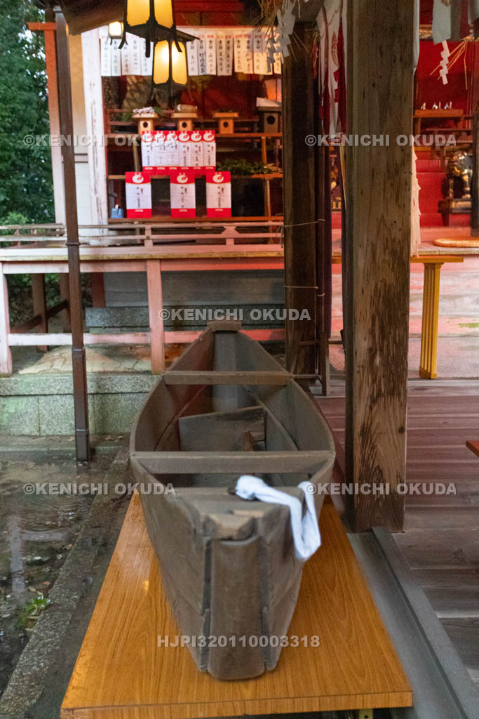 京都府　涌出宮（わきでのみや）　居籠祭　御田植神事の舟