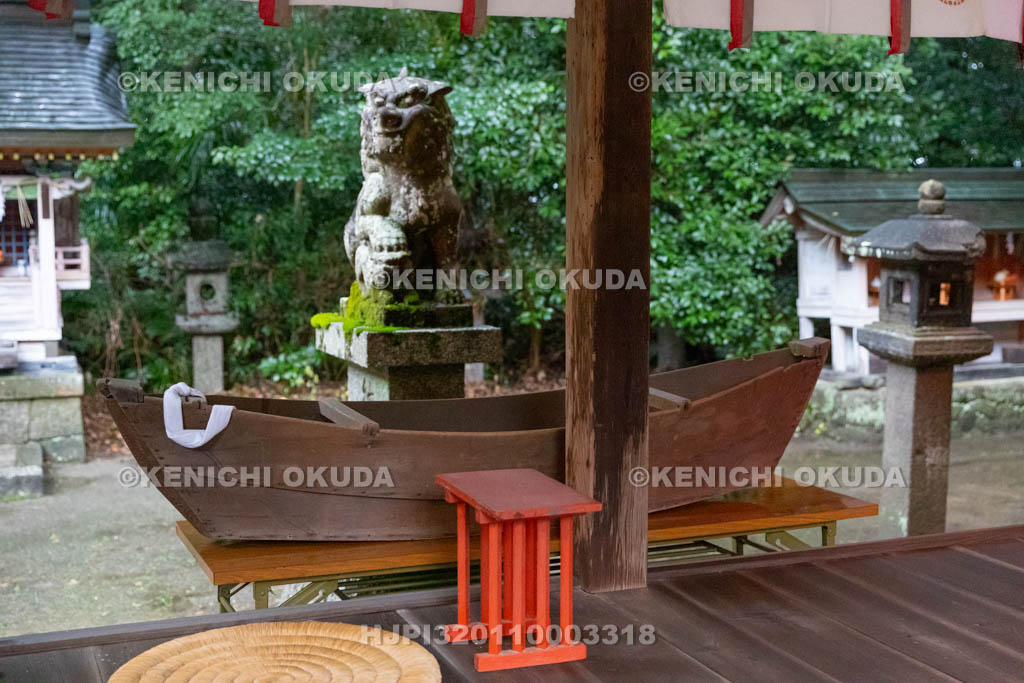 京都府　涌出宮（わきでのみや）　居籠祭　御田植神事の舟