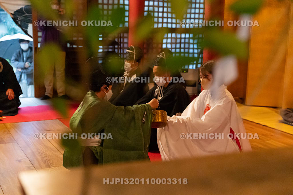 京都府　涌出宮（わきでのみや）　居籠祭　饗応（あえ）の儀　盃ごと
