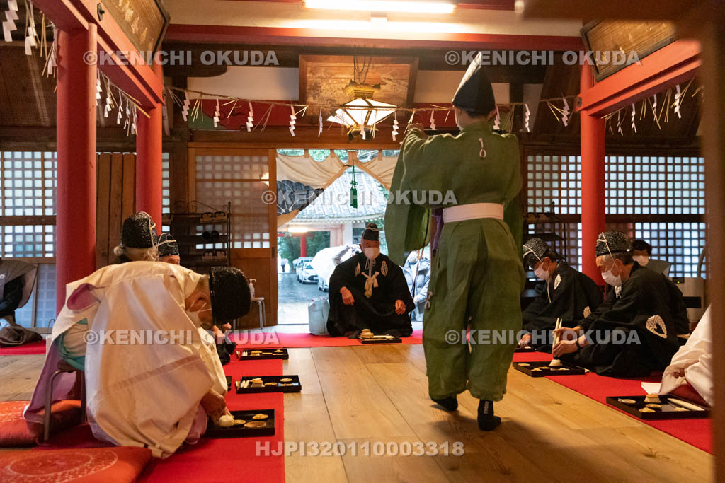 京都府　涌出宮（わきでのみや）　居籠祭　饗応（あえ）の儀　御膳だし