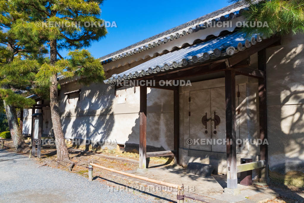 京都府　元離宮二条城（世界遺産）　土蔵（北・米蔵・重要文化財）　