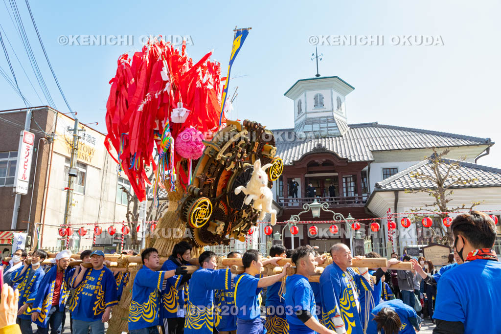 滋賀県　日牟禮八幡宮　左義長祭　白雲館と左義長（仲屋町）