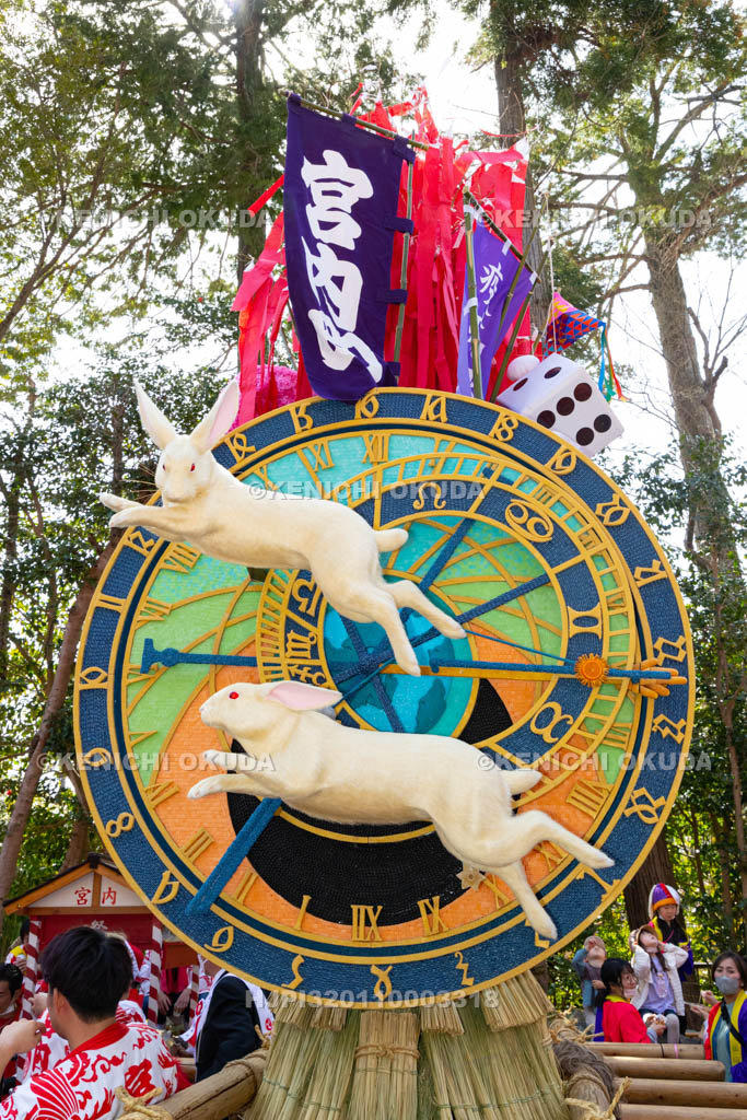 滋賀県　日牟禮八幡宮　左義長祭　左義長ダシ（宮内町）