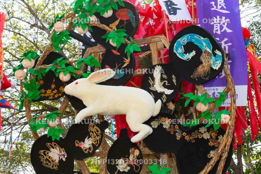 滋賀県　日牟禮八幡宮　左義長祭　左義長ダシ（本町）