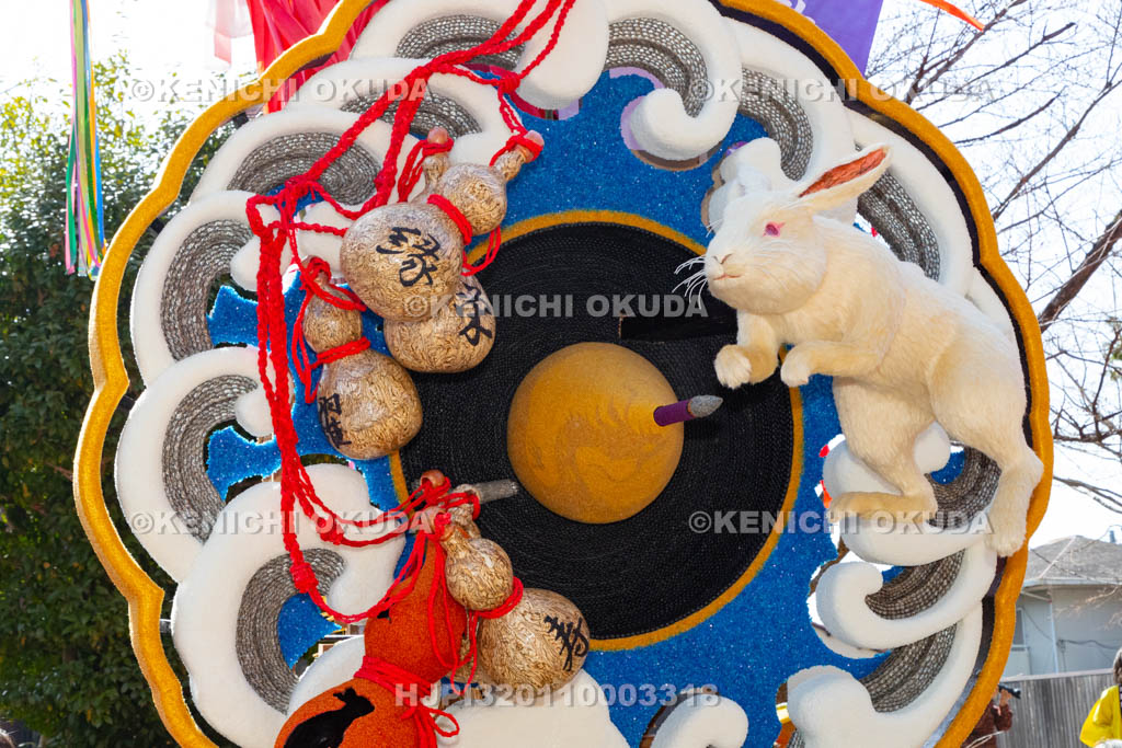 滋賀県　日牟禮八幡宮　左義長祭　左義長ダシ（新町通り）