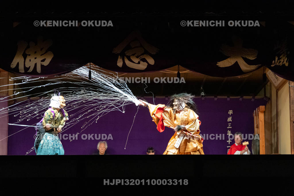 京都府　清凉寺　嵯峨大念佛狂言　お松明公演