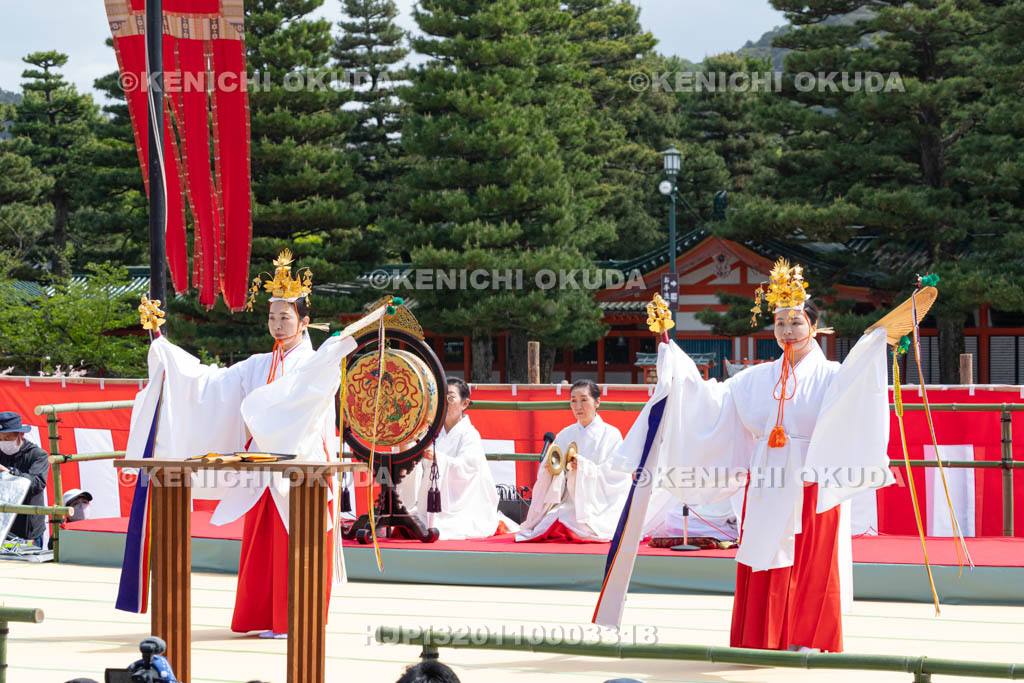 京都府　平安神宮　例祭翌日祭　神賑行事　神楽奉納