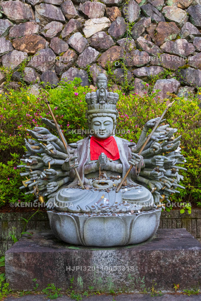 奈良県　壷阪寺（南法華寺）　千手観音像