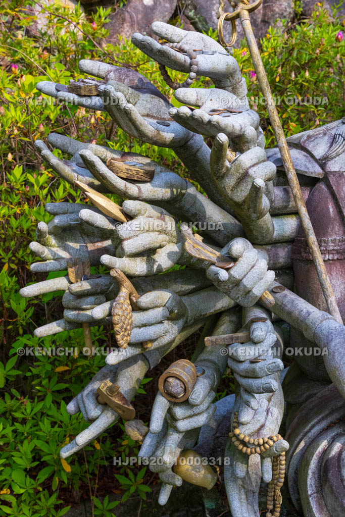 奈良県　壷阪寺（南法華寺）　千手観音像