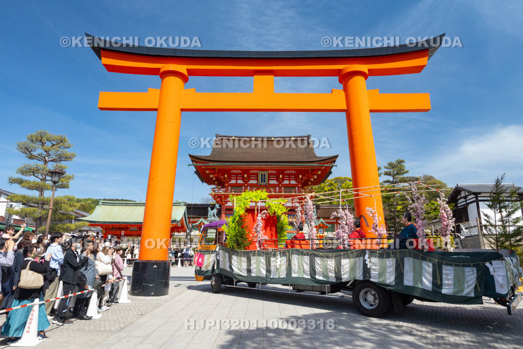 京都府　伏見稲荷大社　稲荷祭（神幸祭）　神幸出御（後供）