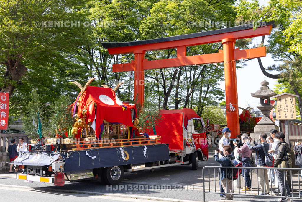京都府　伏見稲荷大社　稲荷祭（神幸祭）　お旅所　着輿（上社）