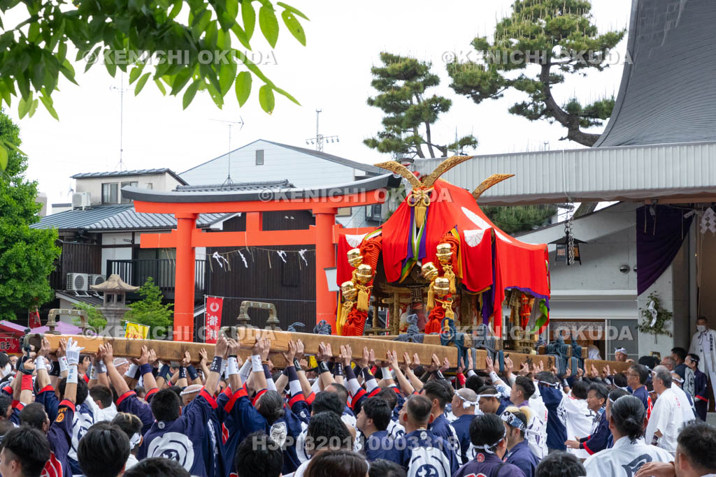 京都府　伏見稲荷大社　稲荷祭（区内巡幸）　発輿　差上げ