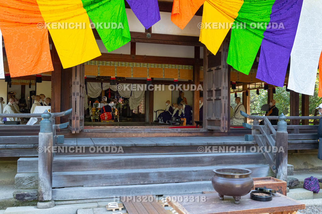 奈良県　東大寺　聖武天皇祭　天皇殿　 論議法要（最勝十講）