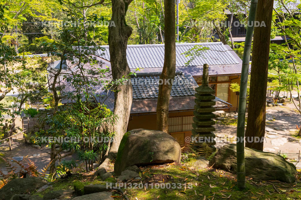 奈良県　瑜伽山園地（ゆうがやまえんち）　旧山口氏南都別邸庭園　茶室裏