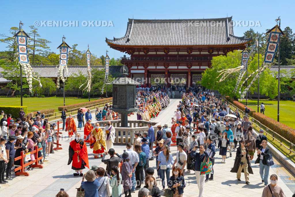 奈良県　東大寺　聖武天皇祭　聖武天皇慶讃法要　参進