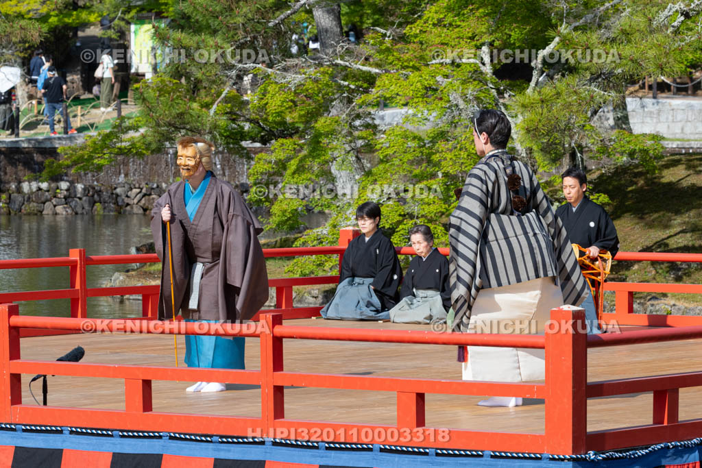 奈良県　東大寺　聖武天皇祭　慶讃能
