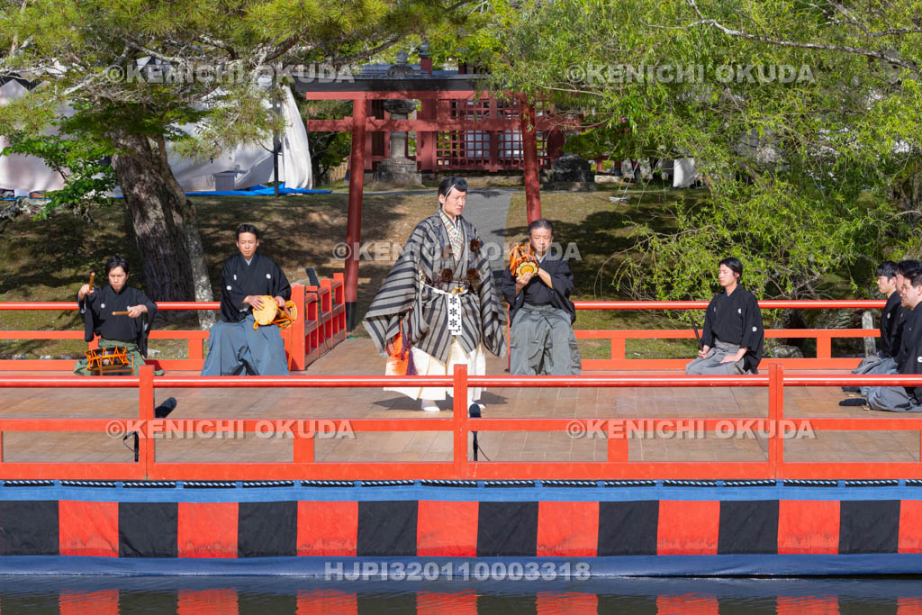 奈良県　東大寺　聖武天皇祭　慶讃能