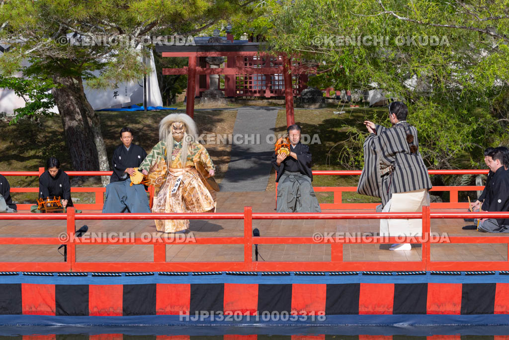 奈良県　東大寺　聖武天皇祭　慶讃能