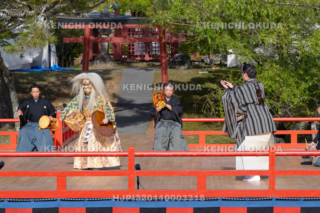 奈良県　東大寺　聖武天皇祭　慶讃能