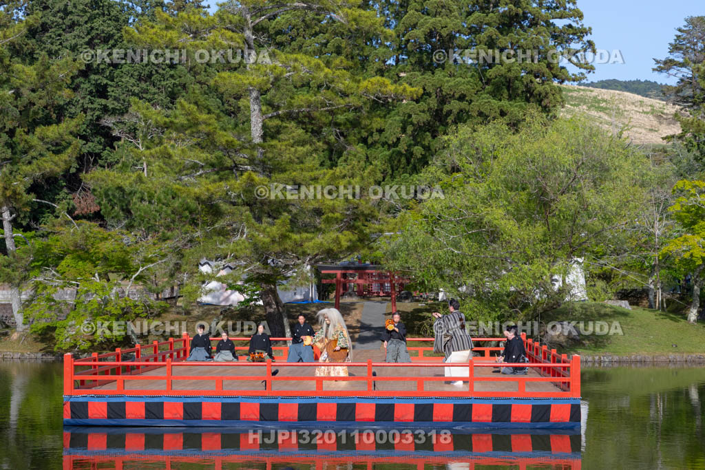 奈良県　東大寺　聖武天皇祭　慶讃能