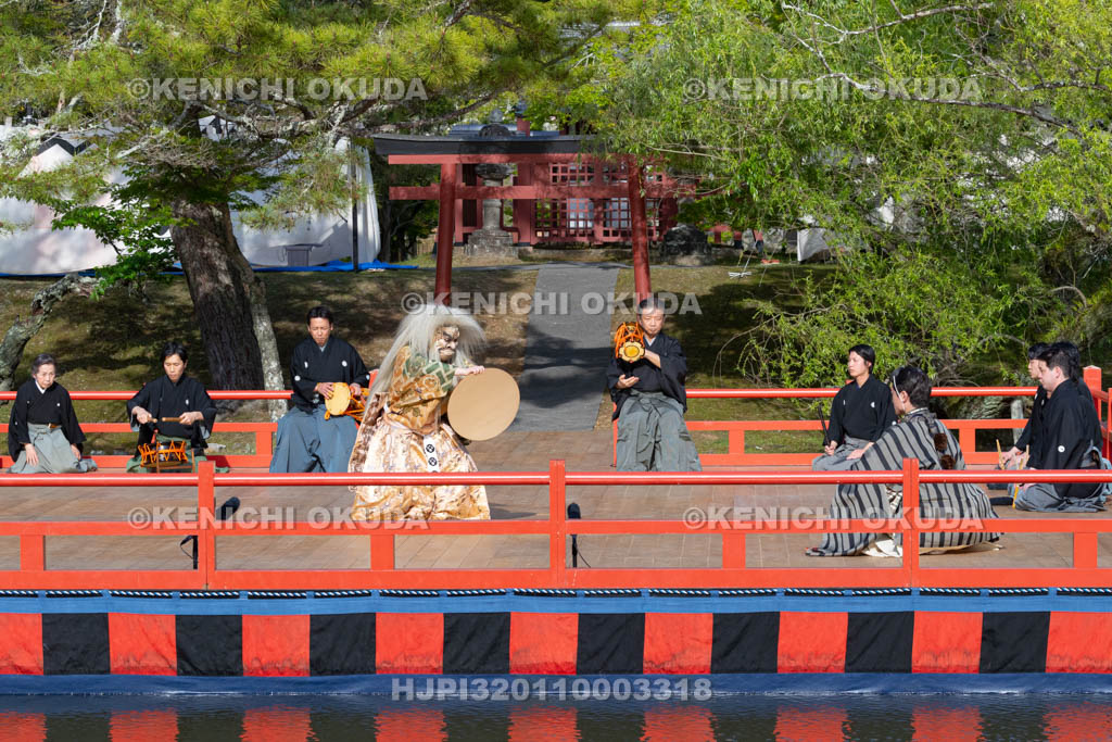 奈良県　東大寺　聖武天皇祭　慶讃能