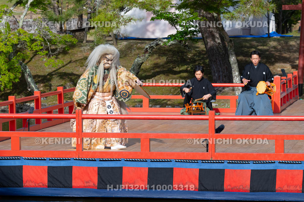 奈良県　東大寺　聖武天皇祭　慶讃能
